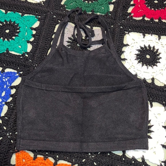 🪻3/$30 Knitted neck tie crop top!🪻 - Picture 3 of 4